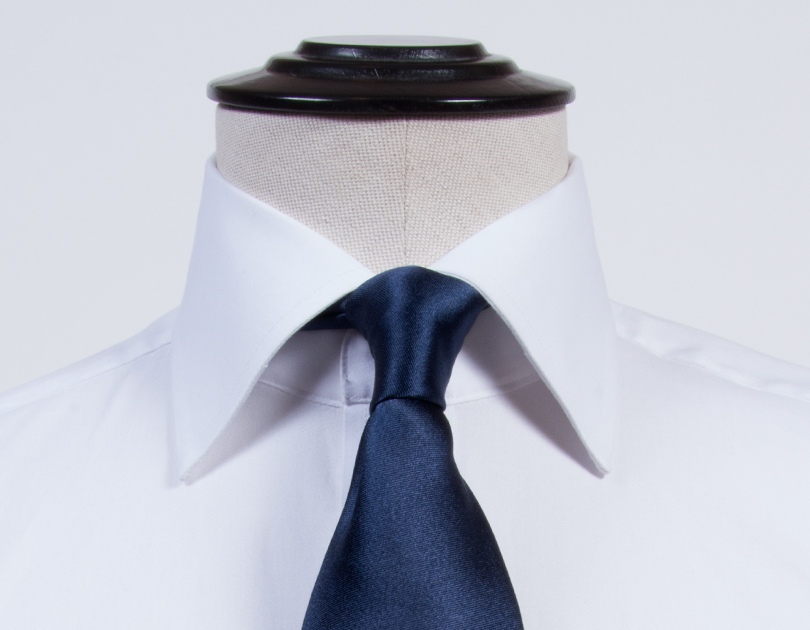 Regal Point Collar