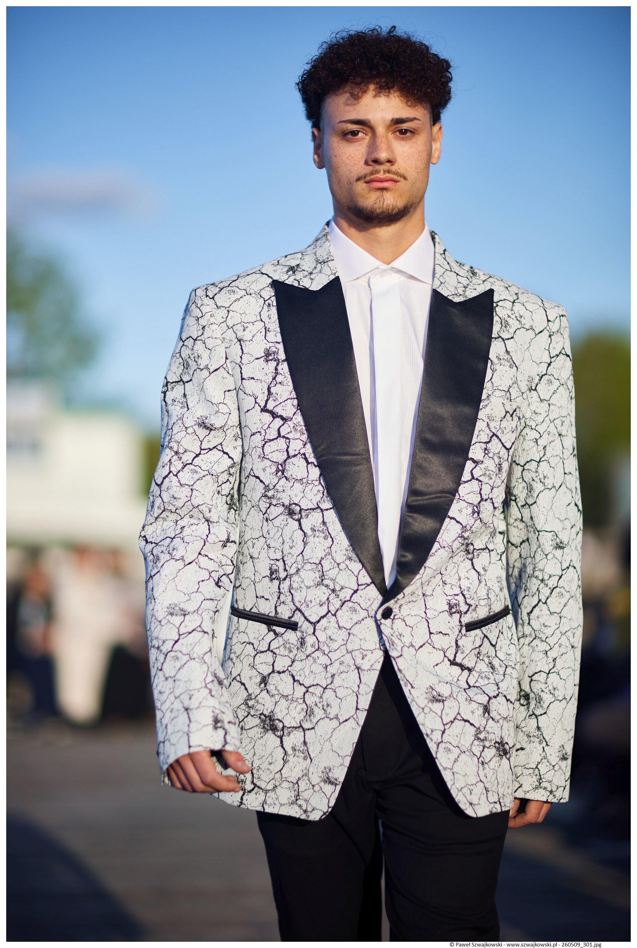 Marble Tuxedo