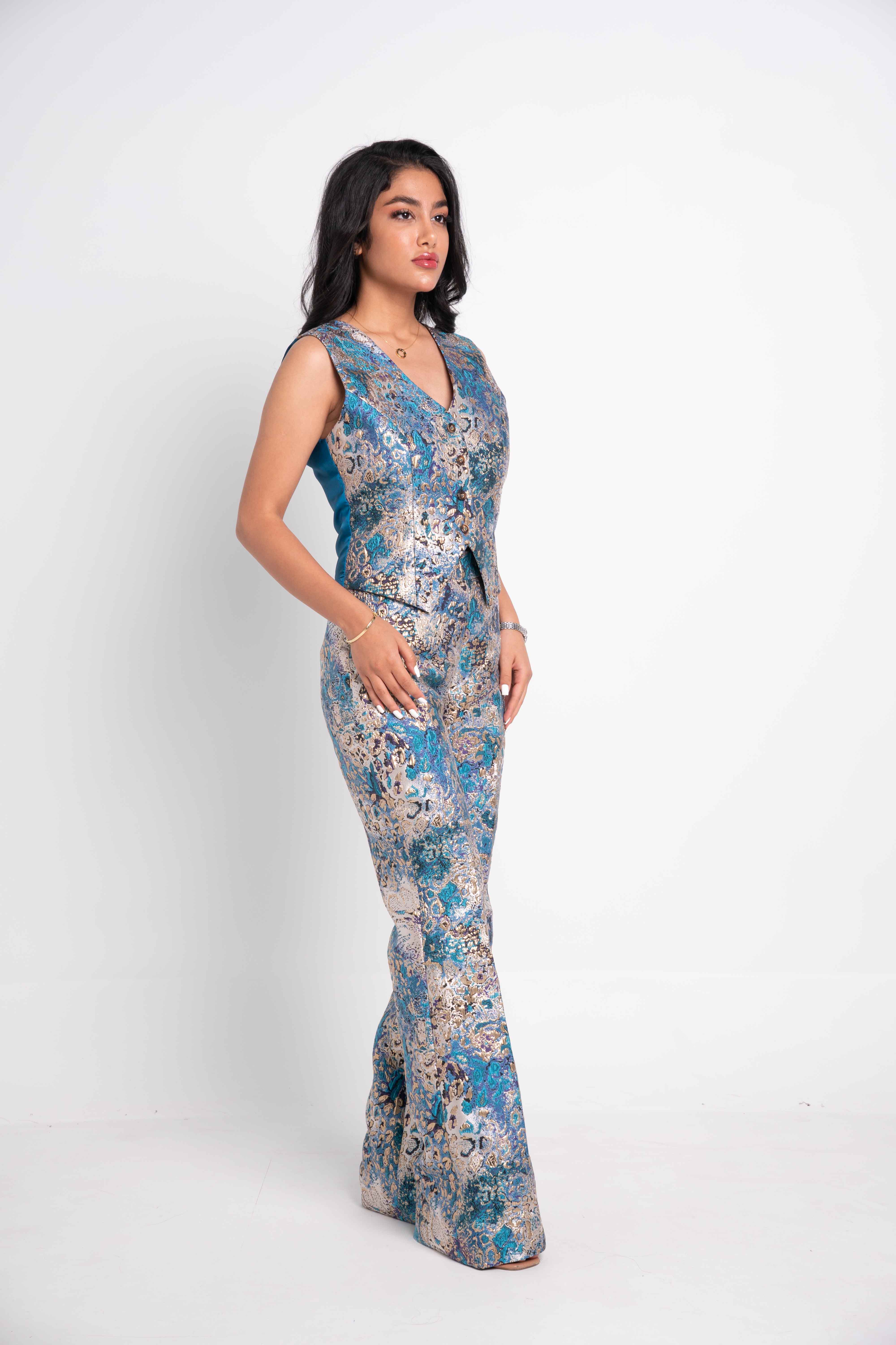 REGAL FLAIR SUIT