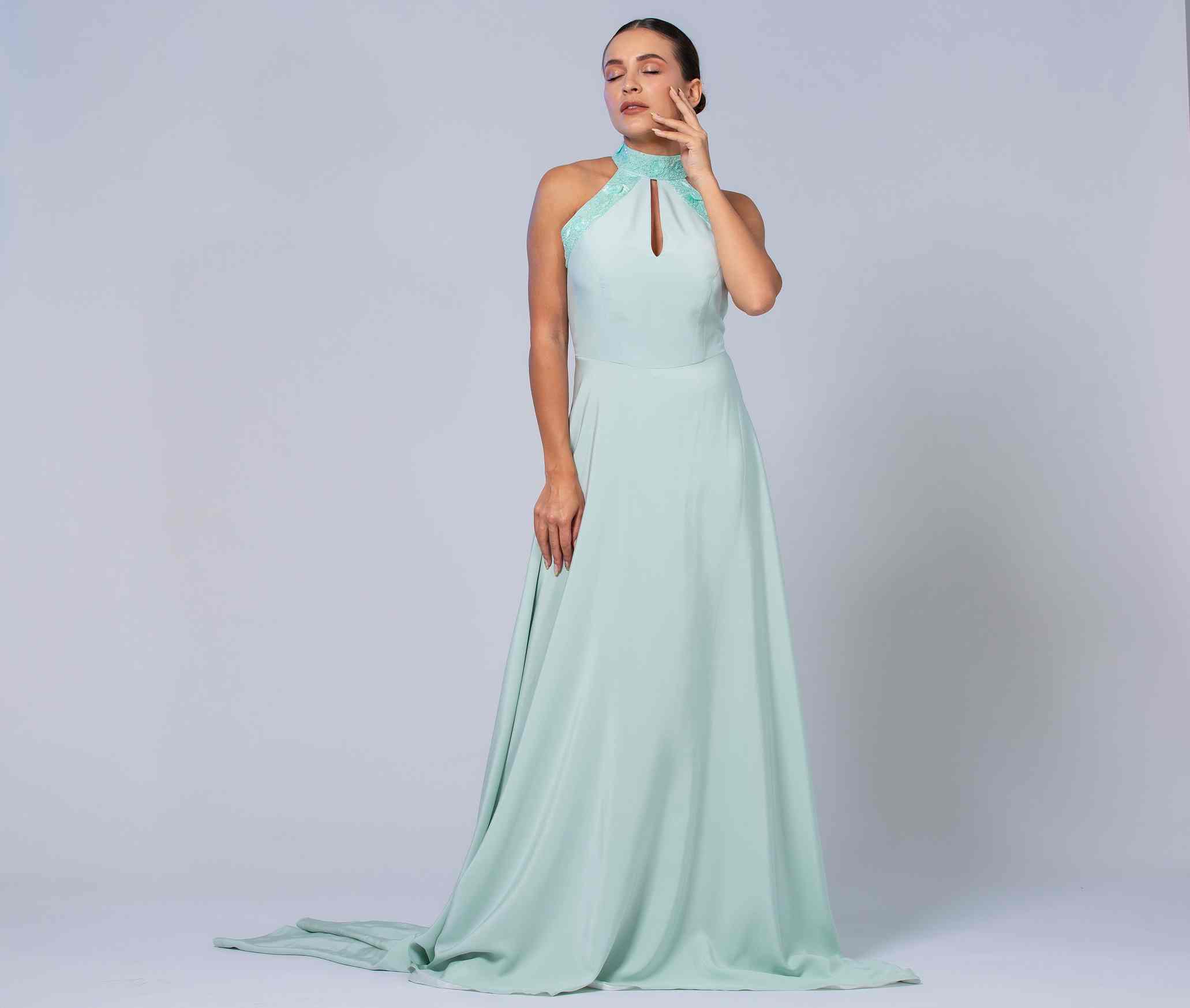 FLOOR LENGHT GOWN